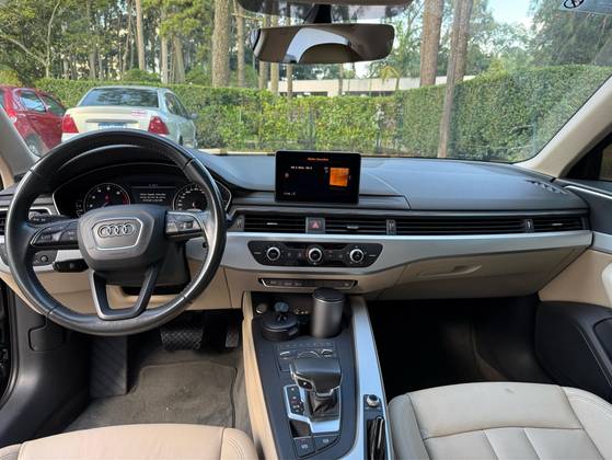 AUDI A4 2.0 TFSI ATTRACTION GASOLINA 4P S TRONIC